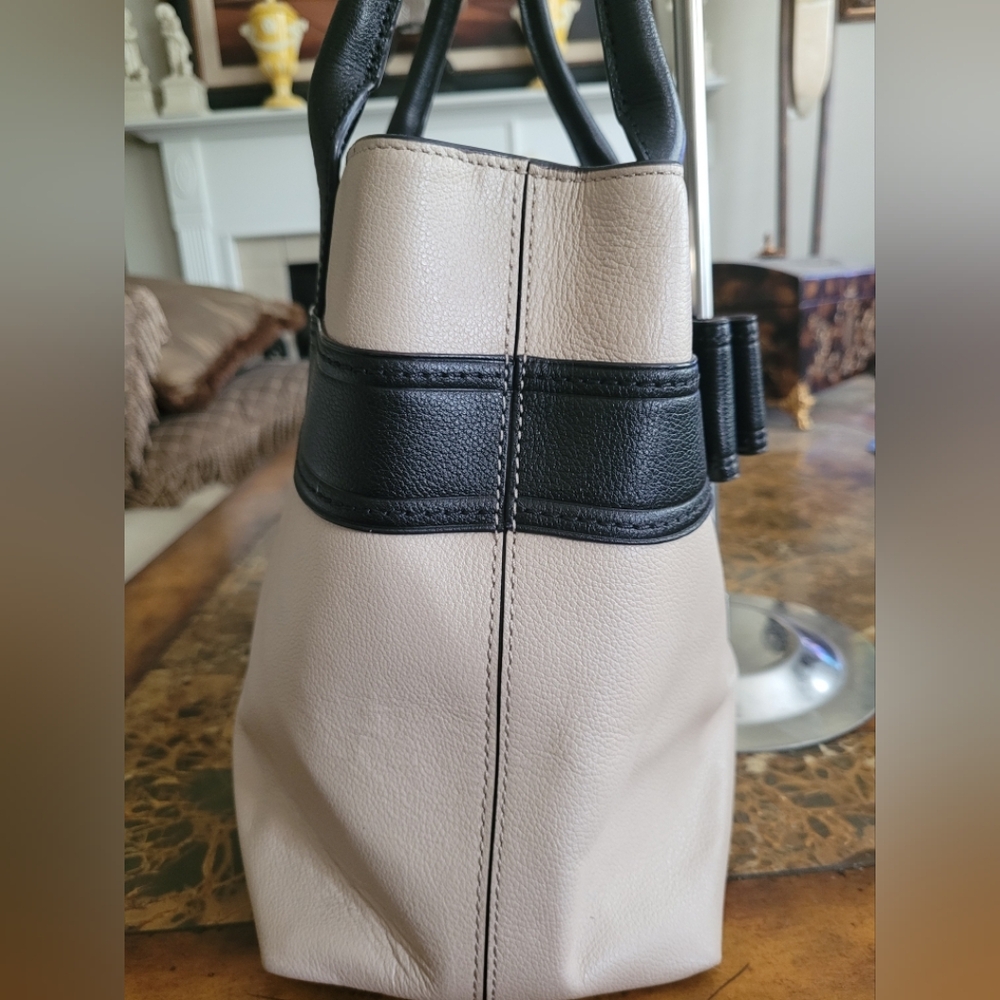 Kate Spade Black and Cream Bow Tote Bag - Picture 4 of 9